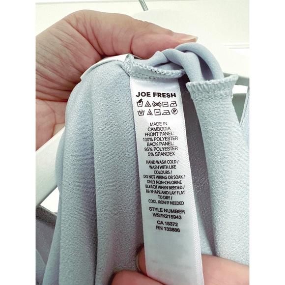 JOE FRESH  |  Sleeveless Pleated Front Blouse - Picture 4 of 4